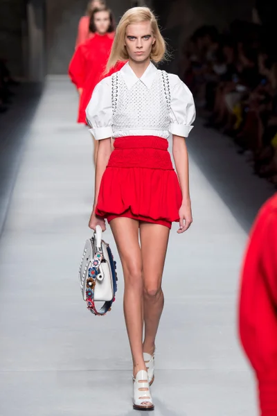 Look 2